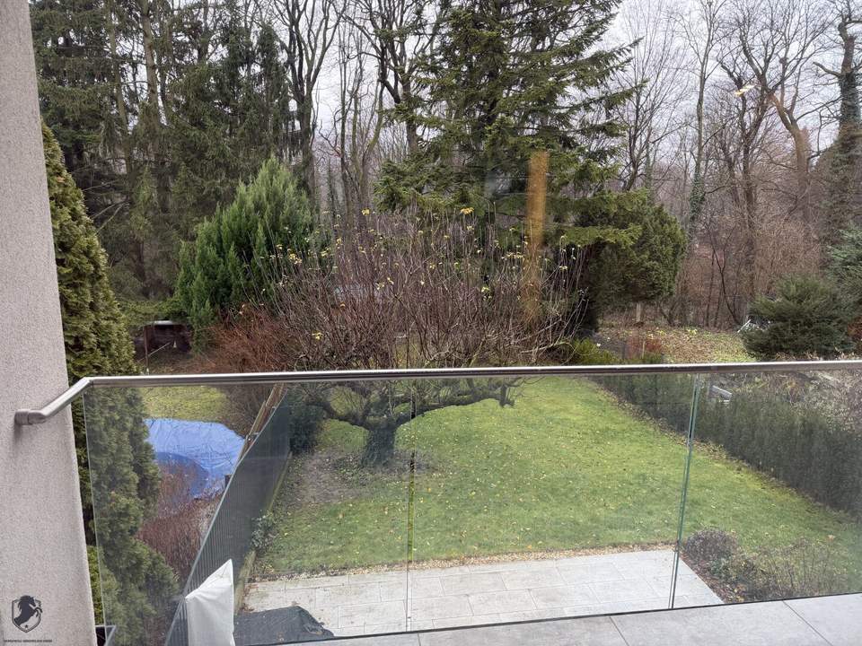 Moderne Etagenwohnung mit Terrasse und Stellplatz in 1140 Wien