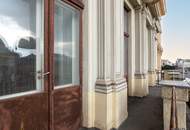 ALTBAUWOHNUNG IN ELEGANTEM HAUS / Blick auf Volkstheater und MQ / Sanierungsbedürftig