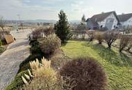 Architektur-Juwel in Logenplatz-Sonne: Einzigartige Landhaus-Villa mit Pool-Oase &amp; 424 qm Nutzfläche