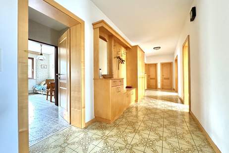 Haus mit ehemaligem Heurigen I GROSSES POTENTIAL I Wohnen + Arbeiten I geräumige Lagerflächen, Haus-kauf, 690.000,€, 2353 Mödling