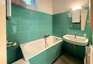 Wohnung im "Retro Charme" mit viel Potential zu verkaufen
