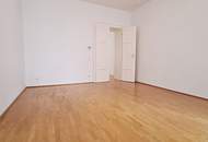 ZIEGLERGASSE bei FUZO Mariahilfer Straße, 50 m2 Altbau, Einzelwohnraum, Extraküche, Wannenbad, Ruhelage, 1. Liftgeschoß