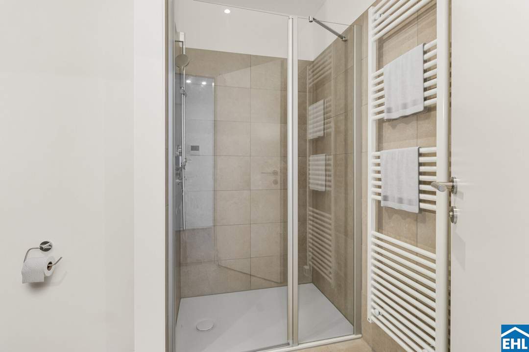 Modern Comfort with Urban Convenience