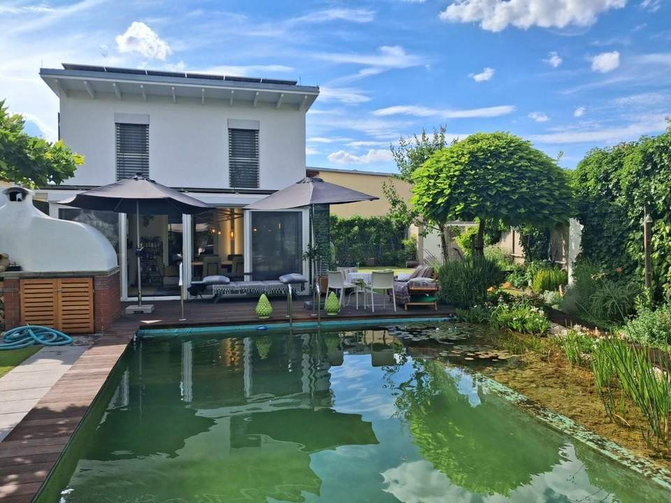 Chill and Grill - Sunset am eigenen Pool mit High-Tech-Haus