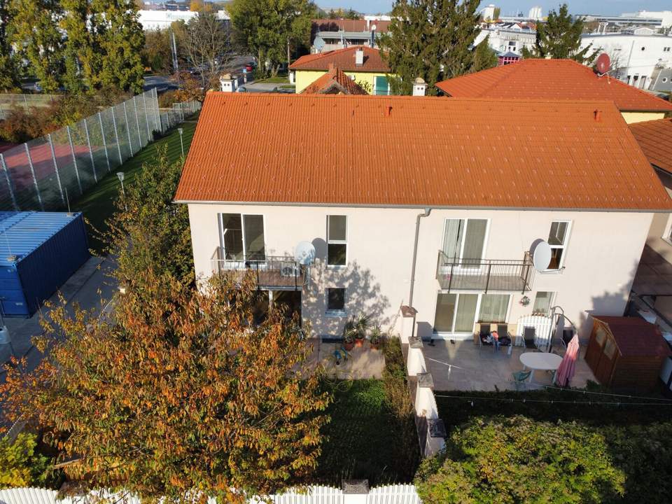 U-Bahn (Rennbahnweg) Nähe I Stellplatz I Garten mit Terrasse I großer Wohnkeller I gute Infrastruktur &amp; Verkehrsanbindung I Absolute Ruhelage