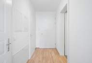 ERSTBEZUG ! Stilvolle 2-Zimmer-Wohnung mit hochwertiger Ausstattung und Balkon (Top 18)
