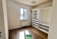 Schöne DG-Wohnung in ruhiger Lage mit hochwertiger Küche & langem Balkon