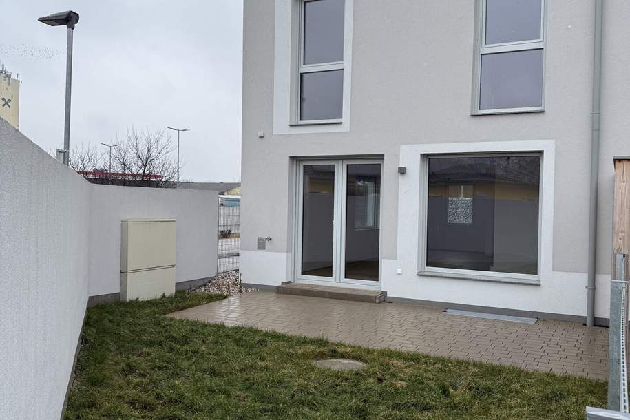 ERSTBEZUG mit Wohnkeller, Garten und je 2 Stellplätzen - mit Kaufoption nach 6 Jahren!!, Haus-miete, 1.980,00,€, 2523 Baden