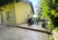 Großzügiges Einfamilienhaus mit Pool, Wintergarten und Doppelgarage mitten im Grünen!