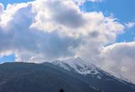 Landhaus mit Bergblick in zentrumsnaher Ruhelage