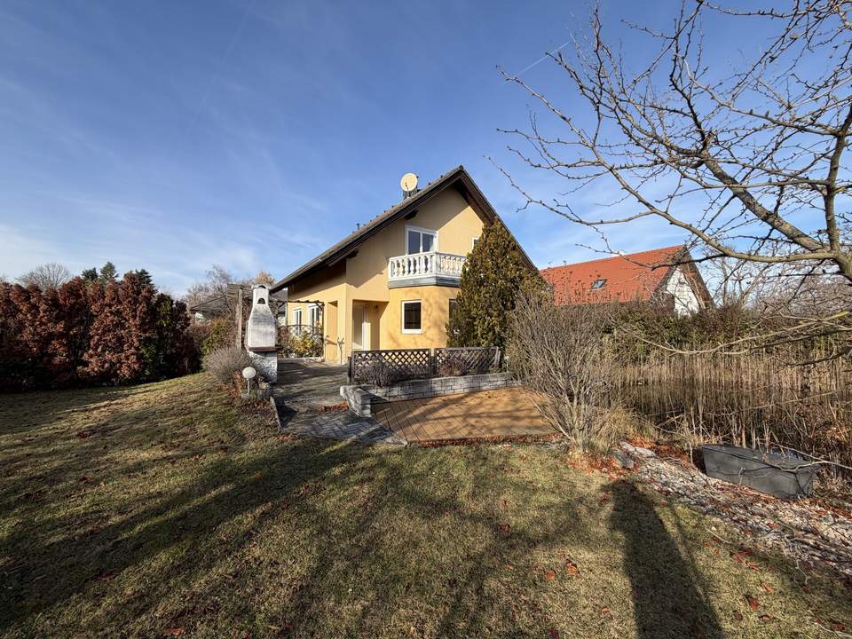 Charmantes Haus mit Schwimmteich