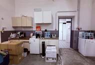 Geschäftsfläche mit Lager samt LKW-Einfahrt, Office, Sanitärflächen und Küche