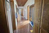 Großzügiges Zweifamilienhaus in ländlicher Gegend