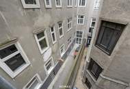 Charmante Altbauwohnung mit Entwicklungspotenzial in Bestlage des 7. Bezirks