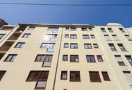 Großzügige Familienwohnung oder 3er WG Wohnung mit Balkon