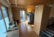 Autark leben im Lehm-Holz-Haus – mit 60 kWp PV & Naturpool