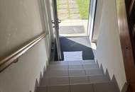 ++HOCHPARTERREWOHNUNG mit GARTENANTEIL in in RUHIGER STRASSGANGER-LAGE++ GARTENNUTZUNG ca. 280m², CARPORT++ LEICHT SANIERUNGSBEDÜRFTIG++