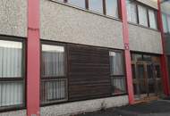 Zentral gelegene Lagerflächen zu vermieten ca. 500 m² Halle und 200 m² Büro