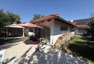 Exklusiver barrierefreier Bungalow mit uneinsehbarem Garten, Pool, Wellness & Photovoltaik