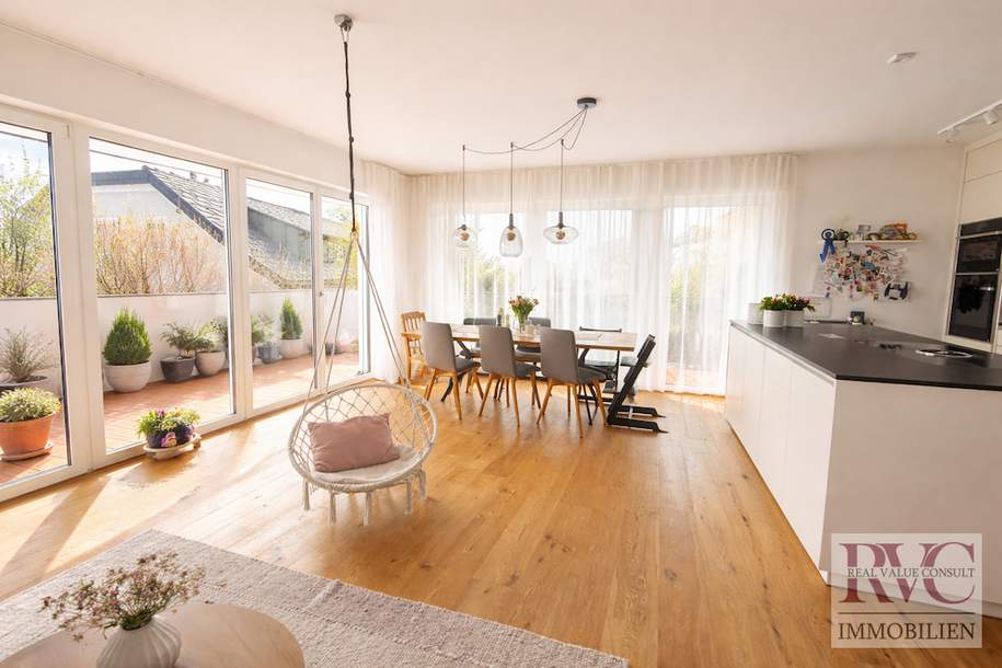 Neuwertige zentrumsnahe Seeblickwohnung mit großem Balkon!, Wohnung-kauf, 649.000,€, 5163 Salzburg-Umgebung