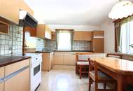 Gepflegtes Ein-/Zweifamilienhaus mit 9 Zimmern und Garage auf 805 m² Hanggrund