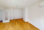 Einzigartiges Dachgeschoss-City-Apartment – Erstbezug nach Komplettsanierung