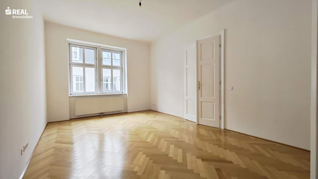 RUHIGE 4-ZIMMER WOHNUNG MIT BALKON AUF DER MAHÜ