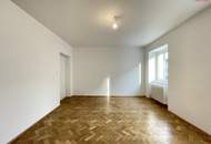 Mitten im Zentrum leben: Stilvoll sanierte 3-Zimmer-Erdgeschoßwohnung - ideal für Familien mit Vorliebe für das Stadtleben, mit Homeoffice-Möglichkeiten