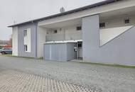 Sehr gepflegte Erdgeschoss- Wohnung mit Eigengarten und Carport