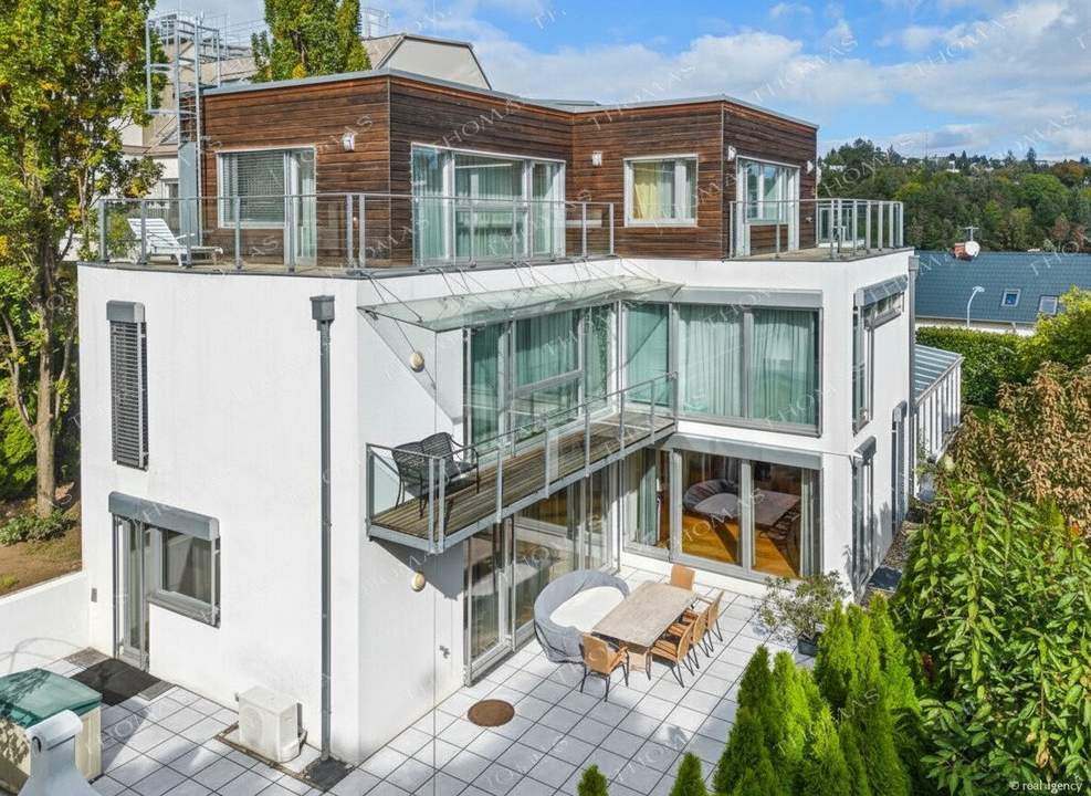 Exklusive Döblinger Villa mit Blick über Wien & die Neustifter Weinberge!