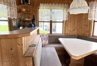 Landleben mit Stil: Zwei Häuser, Pool, 4ha Wald und Wiesen