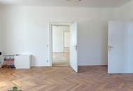 Büro mit Flair und Balkon im Adräviertel