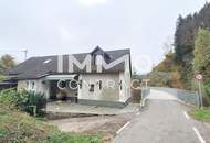 Kleines Wohnhaus mit viel Grund am Stadtrand von Waidhofen an der Ybbs, mit Bachzugang und Hütte