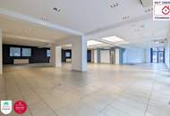 Vielseitiges Geschäftslokal mit ca. 375 m² | Ecklage | 15 m Fensterfront | 2 Eingänge | Klimaanlage