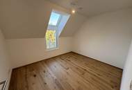 Raumwunder im Dachgeschoss – Wohnen mit drei Freiflächen