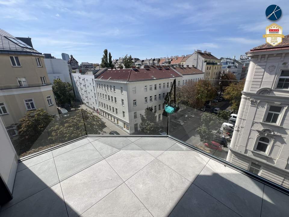 Superprojekt: ''Über den Baumwipfeln" TOP 49 MIT ZWEI TRAUMHAFTEN WEST-LOGGIEN