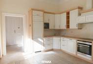 Klassische Altbauwohnung, 2,5 Zimmer - extra Küche - ruhige Lage !