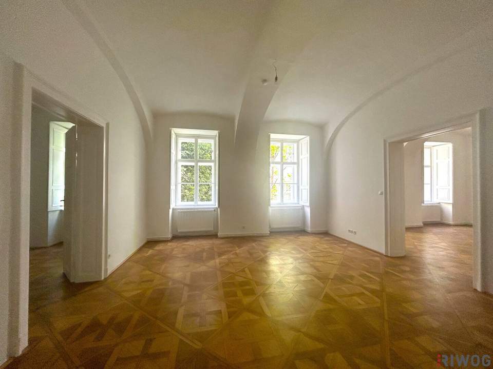 Neu saniert *** bei der U4 Stadtpark *** gartenseitig orientiert *** separate Küche *** zwischen Heumarkt und Wien Mitte Shopping Center