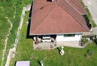 Modernes Einfamilienhaus mit Pool, Garage und großzügigem Garten