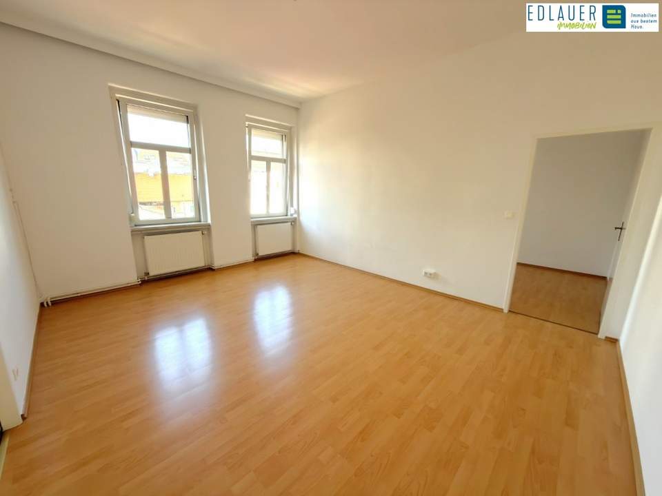Stilvolle und gepflegte Altbaumietwohnung im Zentrum!