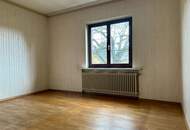 Haus mit großem Grundstück