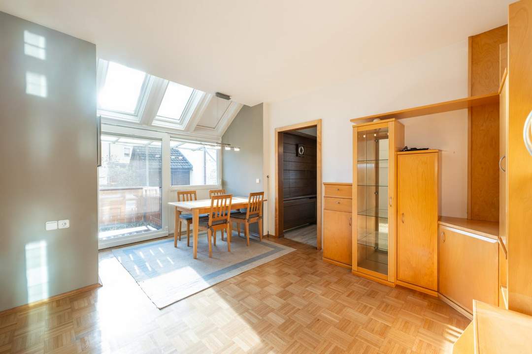 Charmante 4-Zimmer-Wohnung mit Balkon und Garage in Hart bei Graz