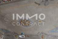 WOHN-UND GESCHÄFTSHAUS AUS DEM 16. JAHRHUNDERT IM HERZEN VON LANGENLOIS 100 m Kellerröhre, Nebengebäude, Innenhof, Geschäftslokale, usw.