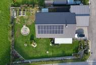 Neuwertiger Bungalow mit Doppelgarage an der Donau