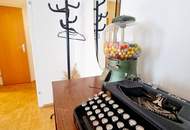 Ihre neue Adresse: Möbliert / Modern / Mittendrin! Perfekt aufgeteilte 2-Zimmer Wohnung + Beste Anbindung und Infrastruktur + Voll möbliert und renoviert + Hofruhelage! Jetzt Bestpreis sichern!