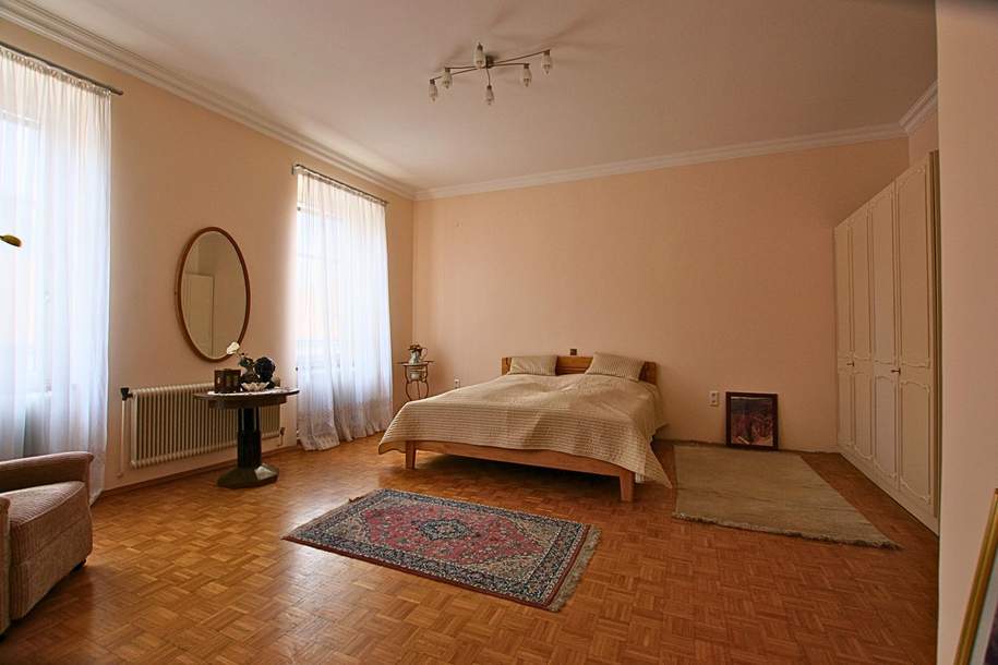 HISTORISCHE WOHNUNG & VIEL PLATZ! Großzügige 3-Zimmerwohnung Top-3!, Wohnung-kauf, 199.000,€, 2563 Baden