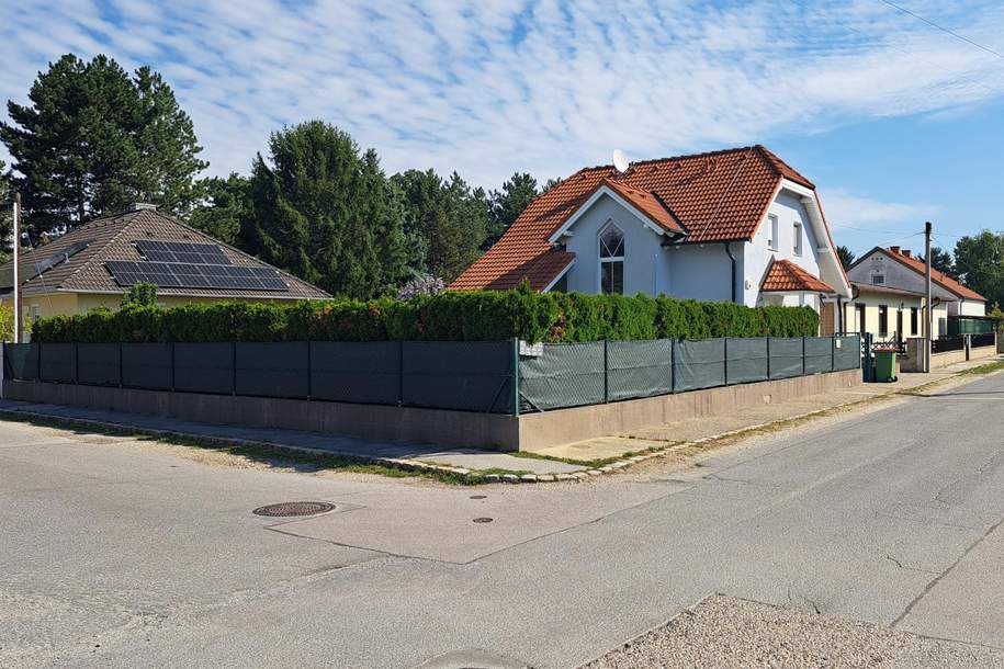 Entzückendes, topgepflegtes Einfamilienhaus auf Eckparzelle im Herzen von Strasshof, Haus-kauf, 449.000,€, 2231 Gänserndorf