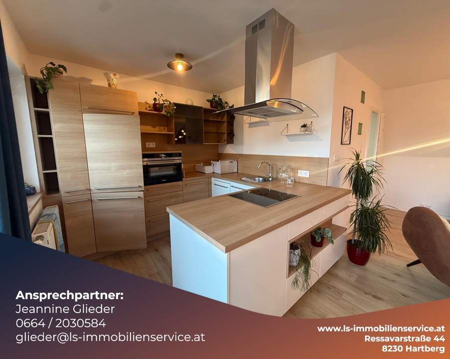 Wunderschöne Dachgeschoss-Maisonette mit Designküche, Balkon &amp; eigener Garage in Weiz