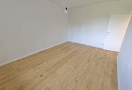 Erstvermietung nach Sanierung | 3,5 Zimmer 95m² Wohnfläche zzgl. Balkon & KFZ Abstellplatz