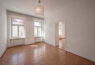 ++NEU++ renovierungsbedürftige 2-Zimmer ALTBAU-WOHNUNG in sehr guter Lage!